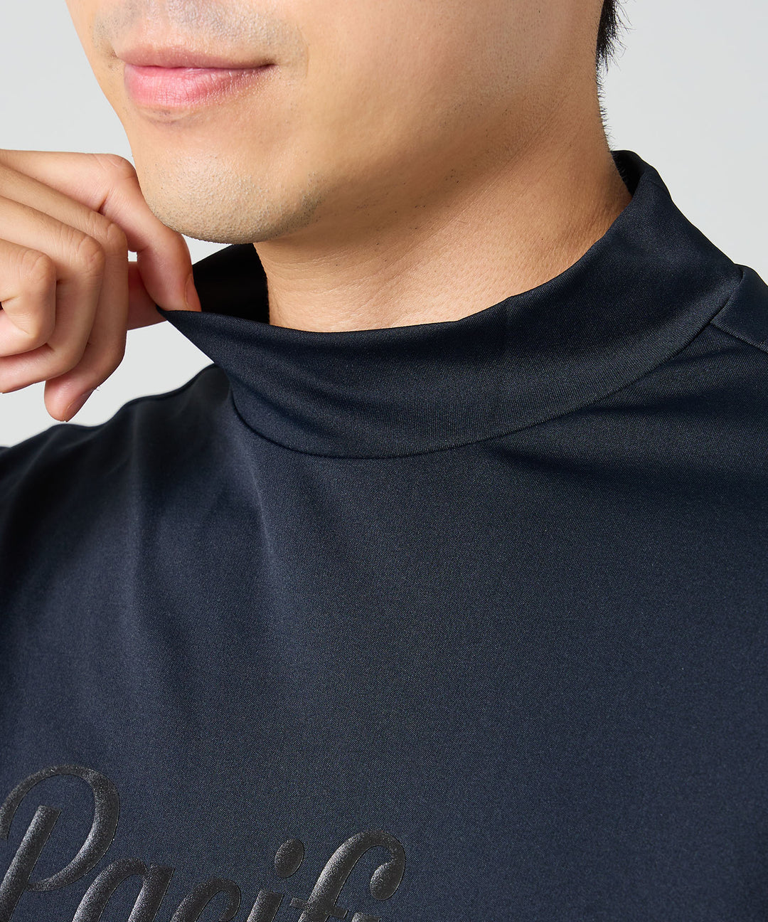 BRIEFING × PGC MS LOGO HIGHNECK