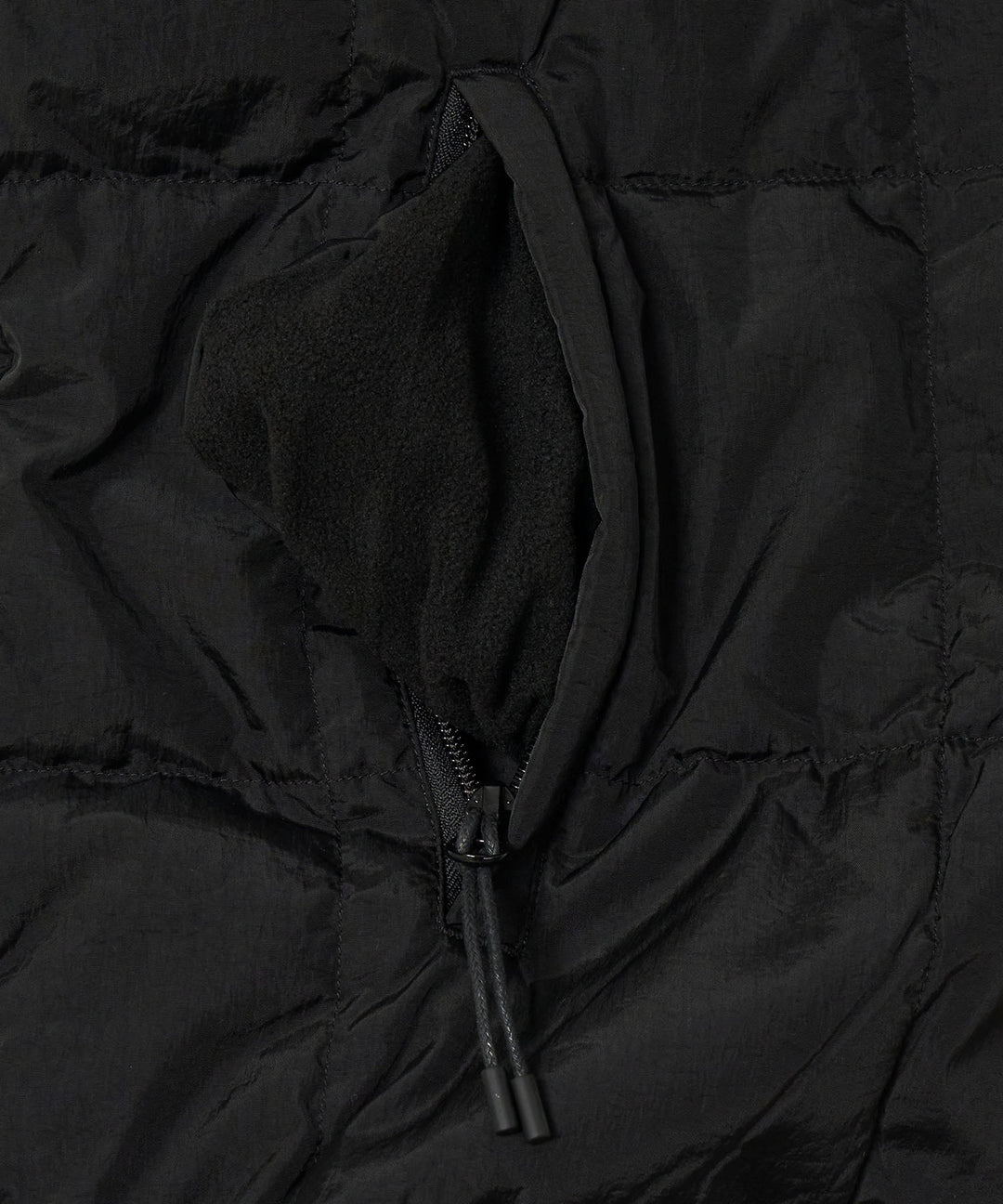 TAION × PGC SC TRACK DOWN VEST BLACK