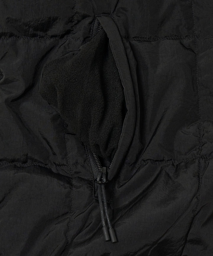 TAION × PGC SC TRACK DOWN VEST BLACK