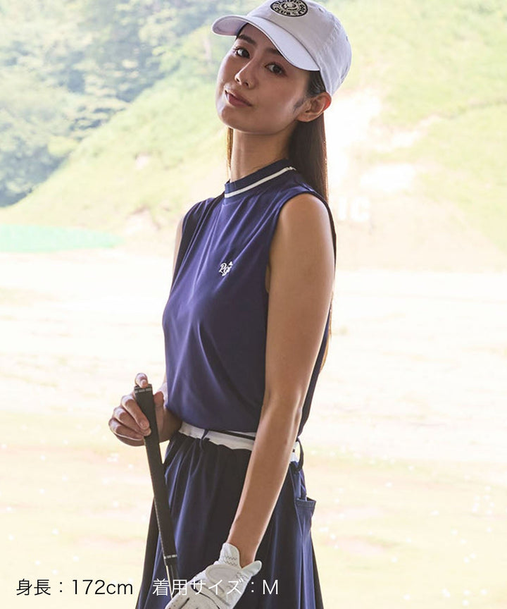 NO-SLEEVE MOCK-NECK