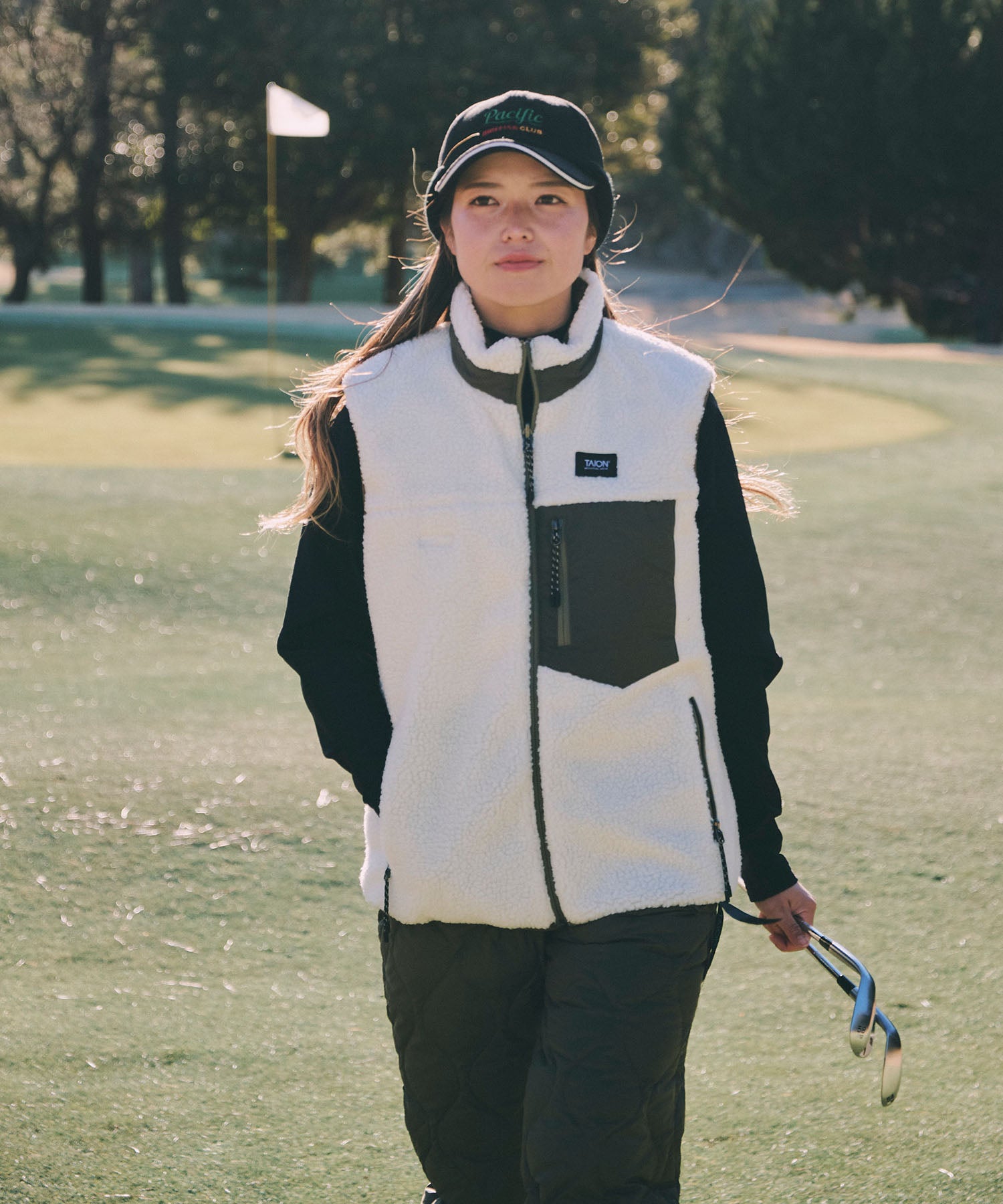 DOWN × BOA” REVERSIBLE VEST – Pacific GOLF CLUB